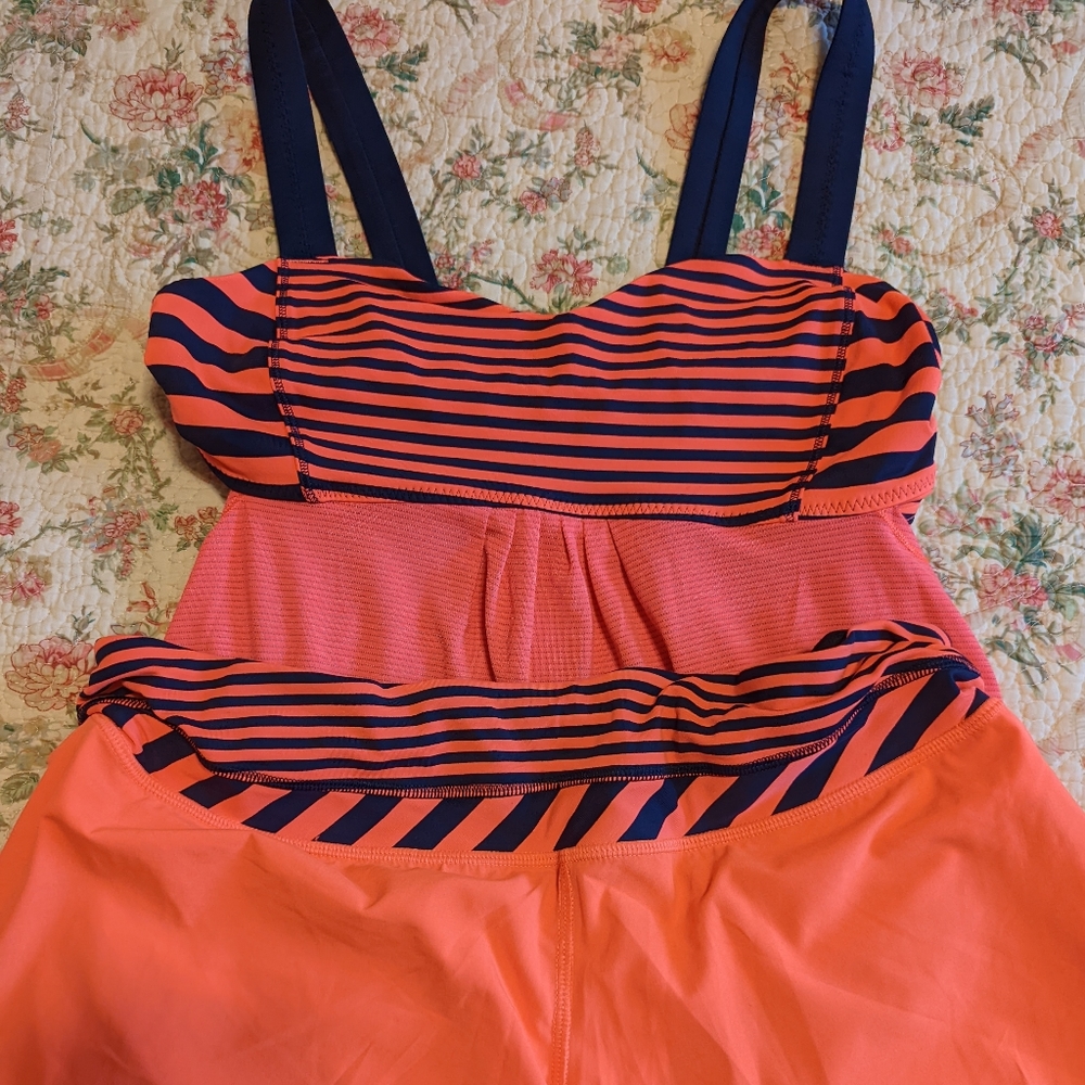 Lululemon set, top and shorts. Both size 8, top never worn, shorts worn once.